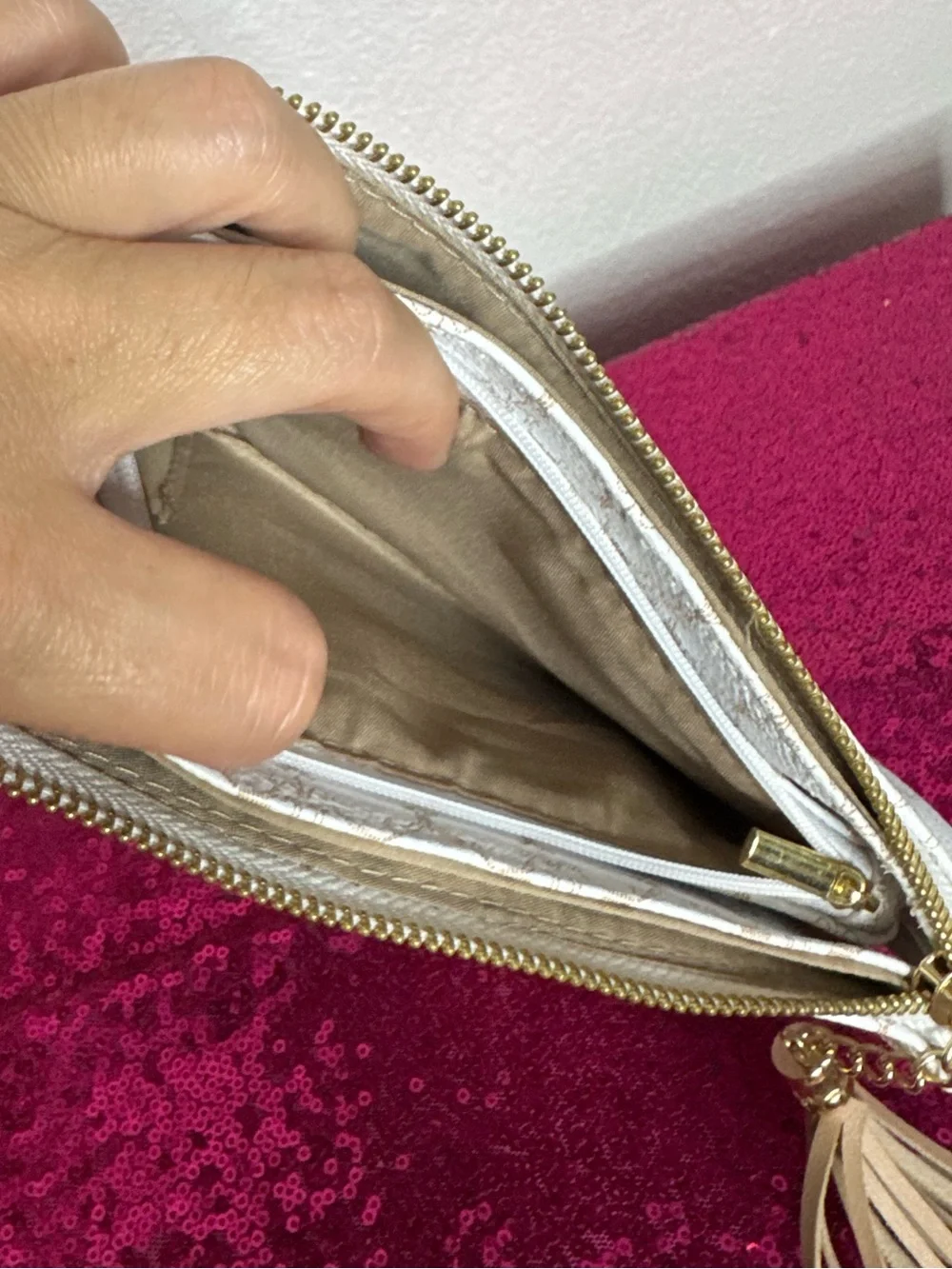 NANETTE LEPORE ⚜️ Cream & Tan Logo Monogrammed Tassel Clutch Purse - Like New